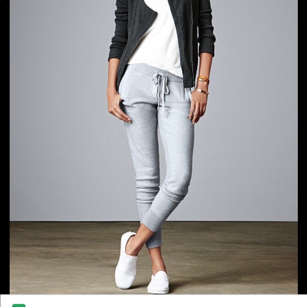 NWOT Victoria’s Secret KISS of Cashmere joggers